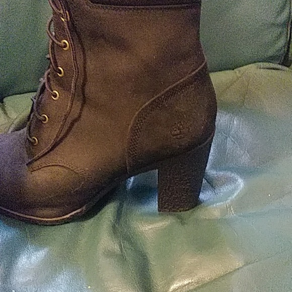 Size 10 coach 6inch boots - Picture 2 of 2